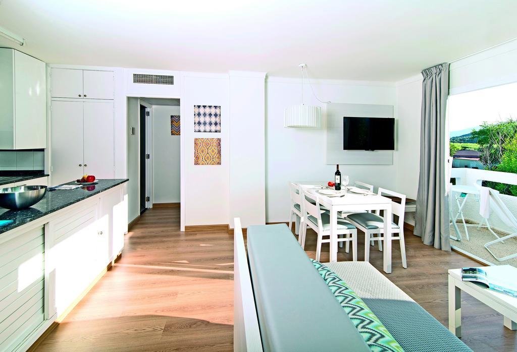 Apartamentos Sivella Puerto Pollensa Habitación foto