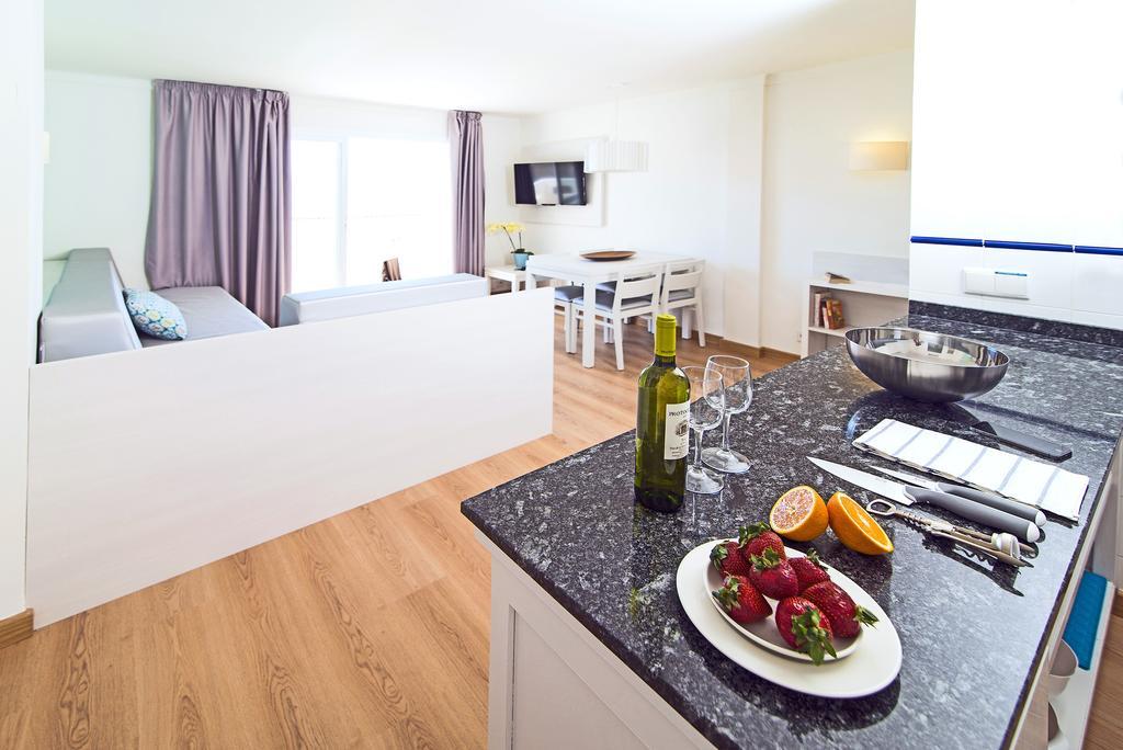 Apartamentos Sivella Puerto Pollensa Habitación foto